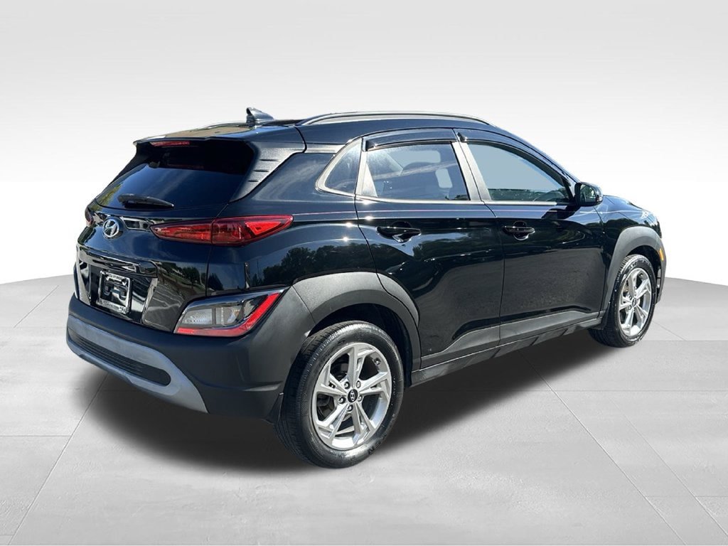 Used 2023 Hyundai Kona SEL FWD image 7