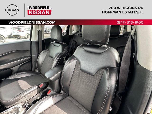 Used 2017 Jeep Compass Latitude w/ Popular Equipment Group image 29