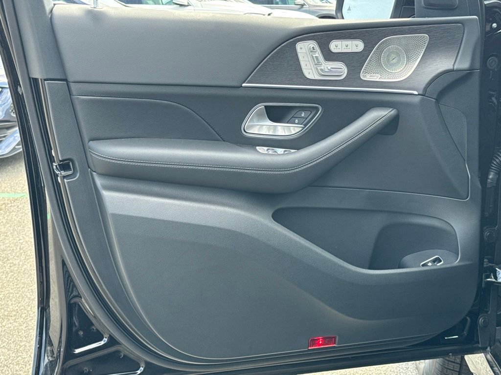 New 2026 Mercedes-Benz GLE 580 4MATIC image 8