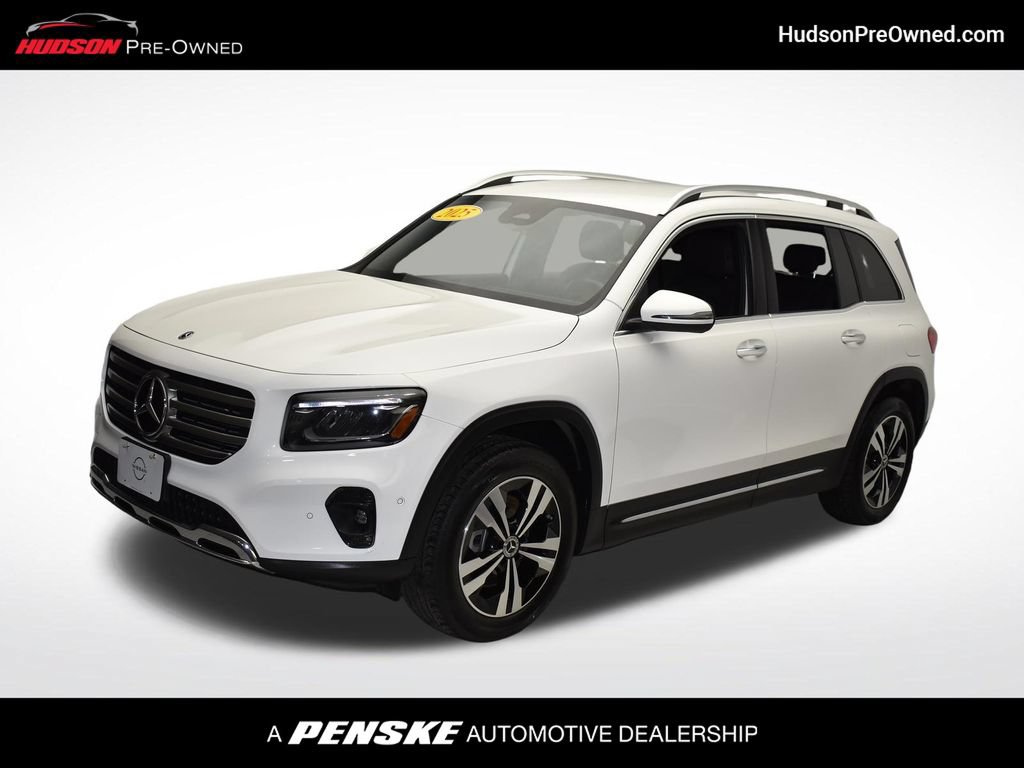 Used 2025 Mercedes-Benz GLB 250 4MATIC image 1