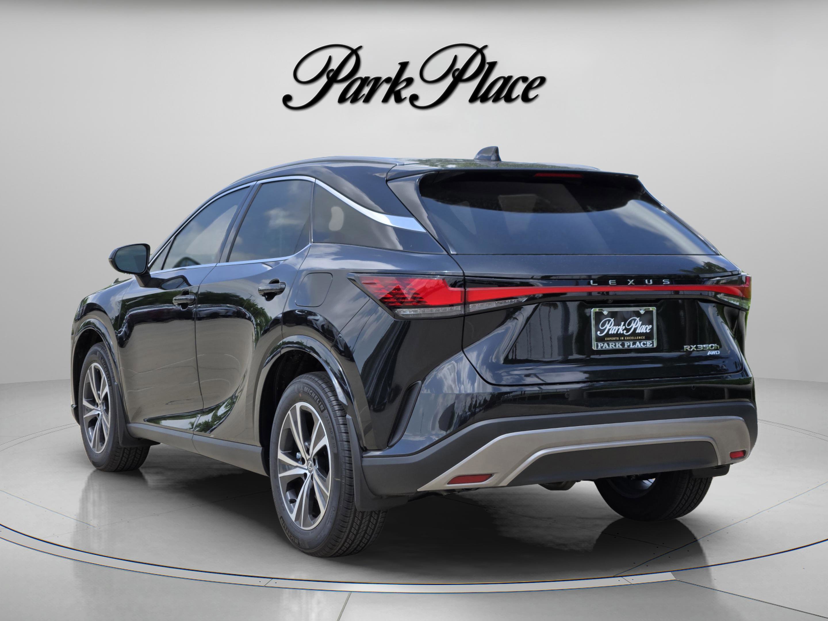 New 2026 Lexus RX 350h AWD/4WD image 3