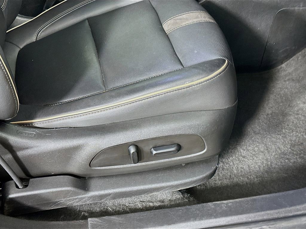 Used 2019 Chevrolet Blazer Premier w/ Driver Confidence II Package image 23