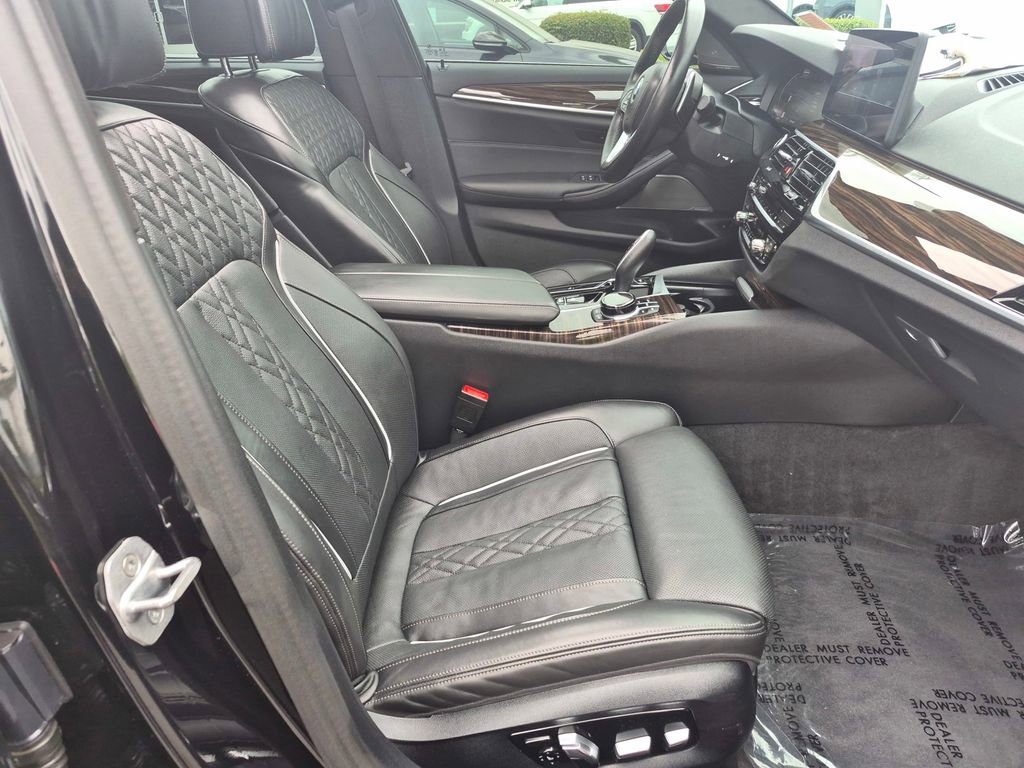 Used 2021 BMW 540i xDrive w/ Executive Package image 35