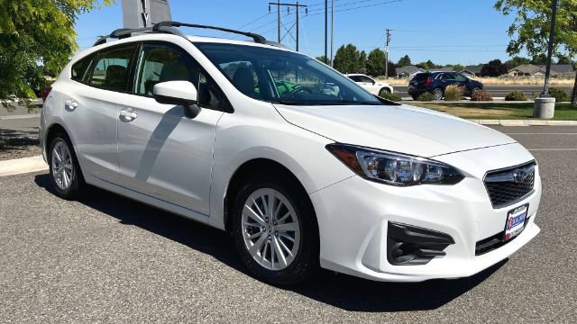 Used 2018 Subaru Impreza 2.0i Premium w/ Popular Package #2 AWD/4WD image 2