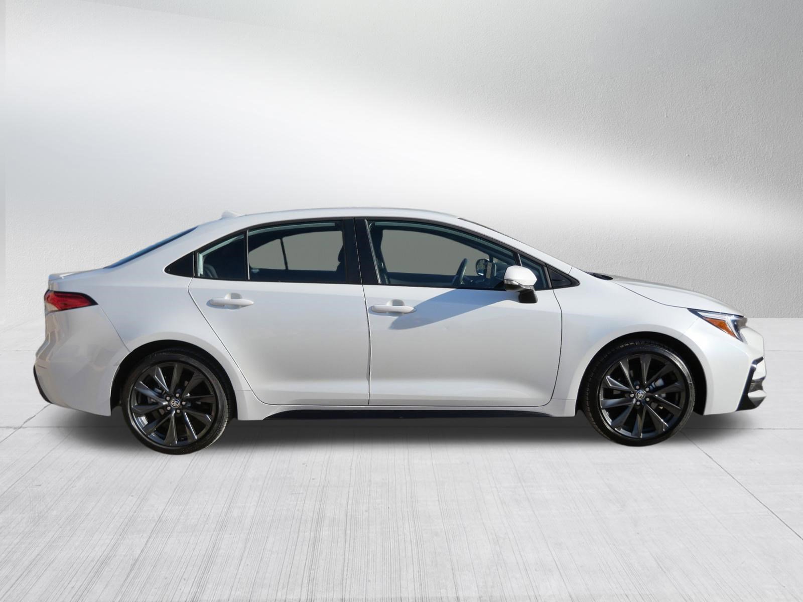 Certified 2024 Toyota Corolla SE FWD image 9