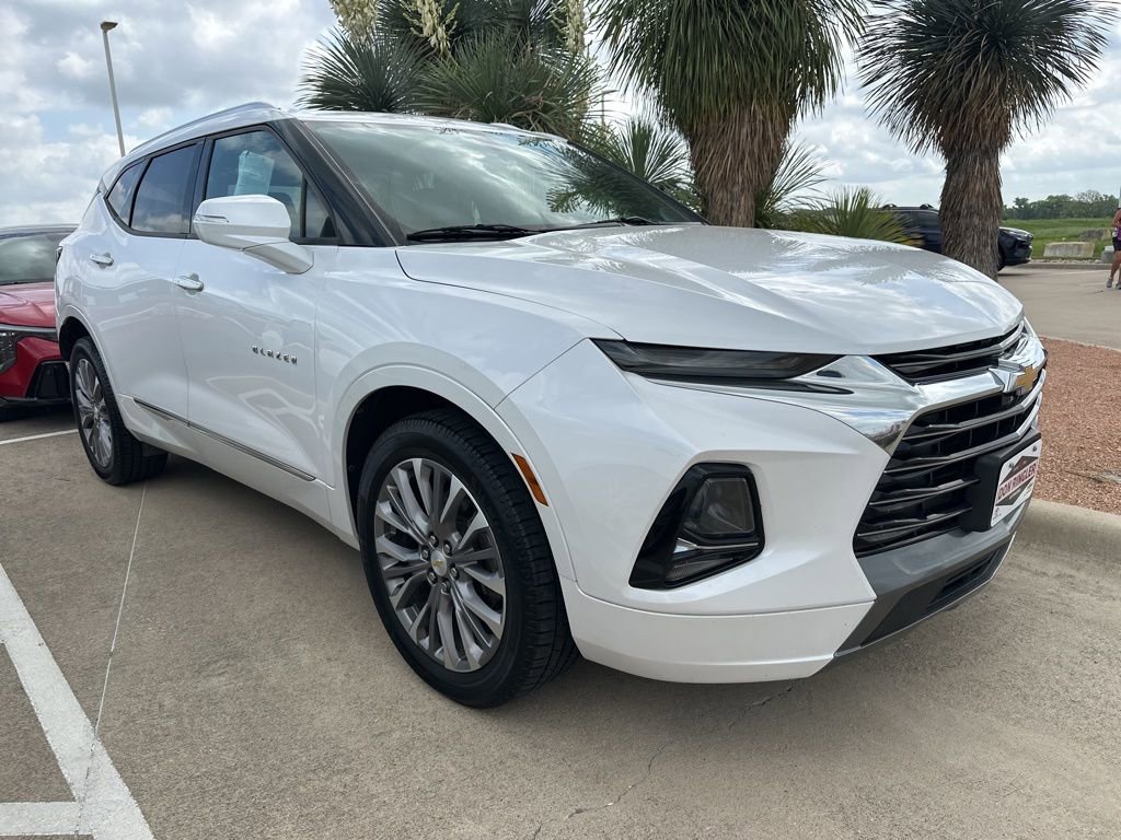 Used 2020 Chevrolet Blazer Premier w/ LPO, Cargo Package FWD image 1