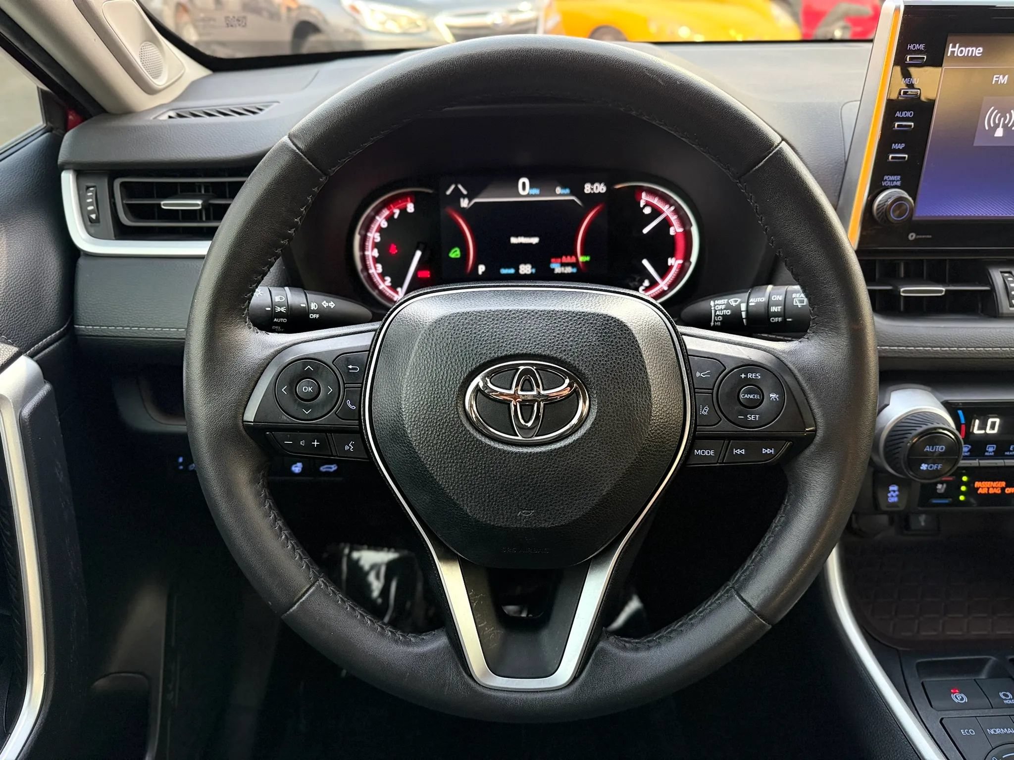 Used 2022 Toyota RAV4 Limited w/ Limited Grade Weather Package AWD/4WD image 27