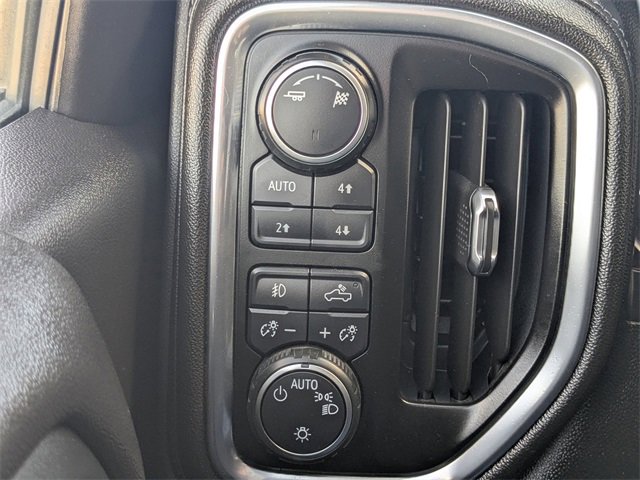 Used 2019 Chevrolet Silverado 1500 RST image 25