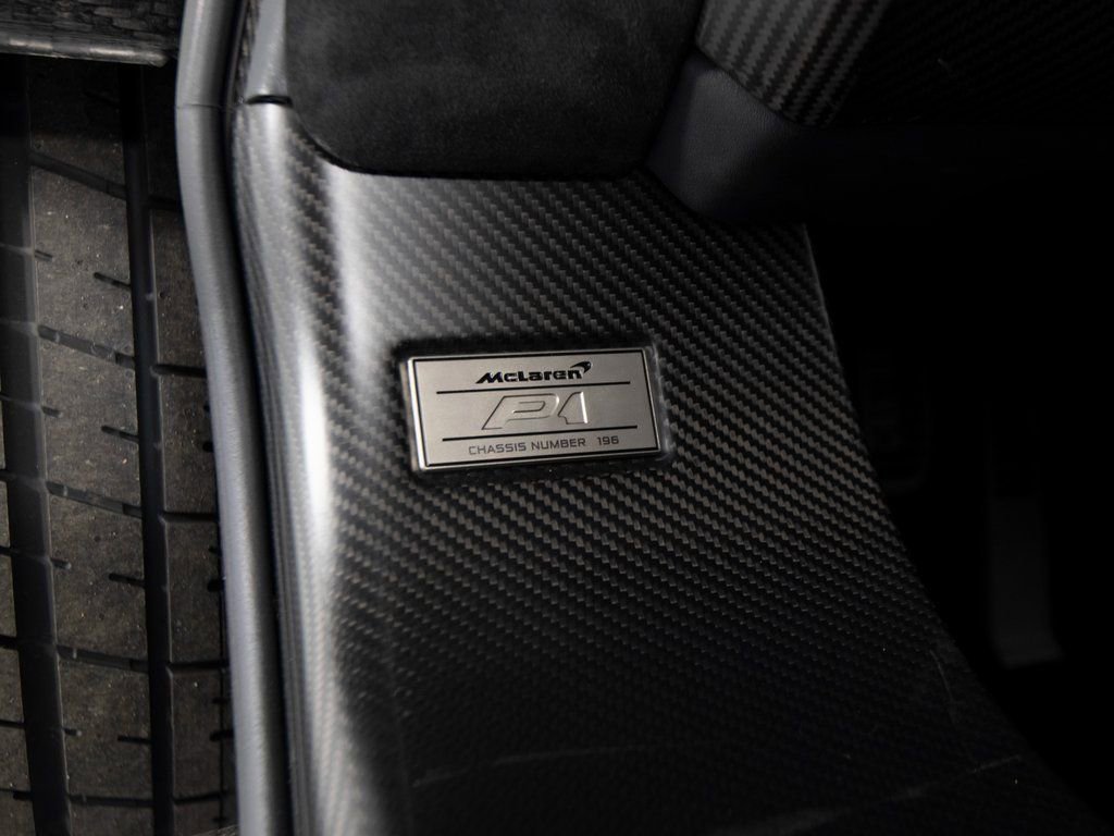Used 2015 McLaren P1 image 24