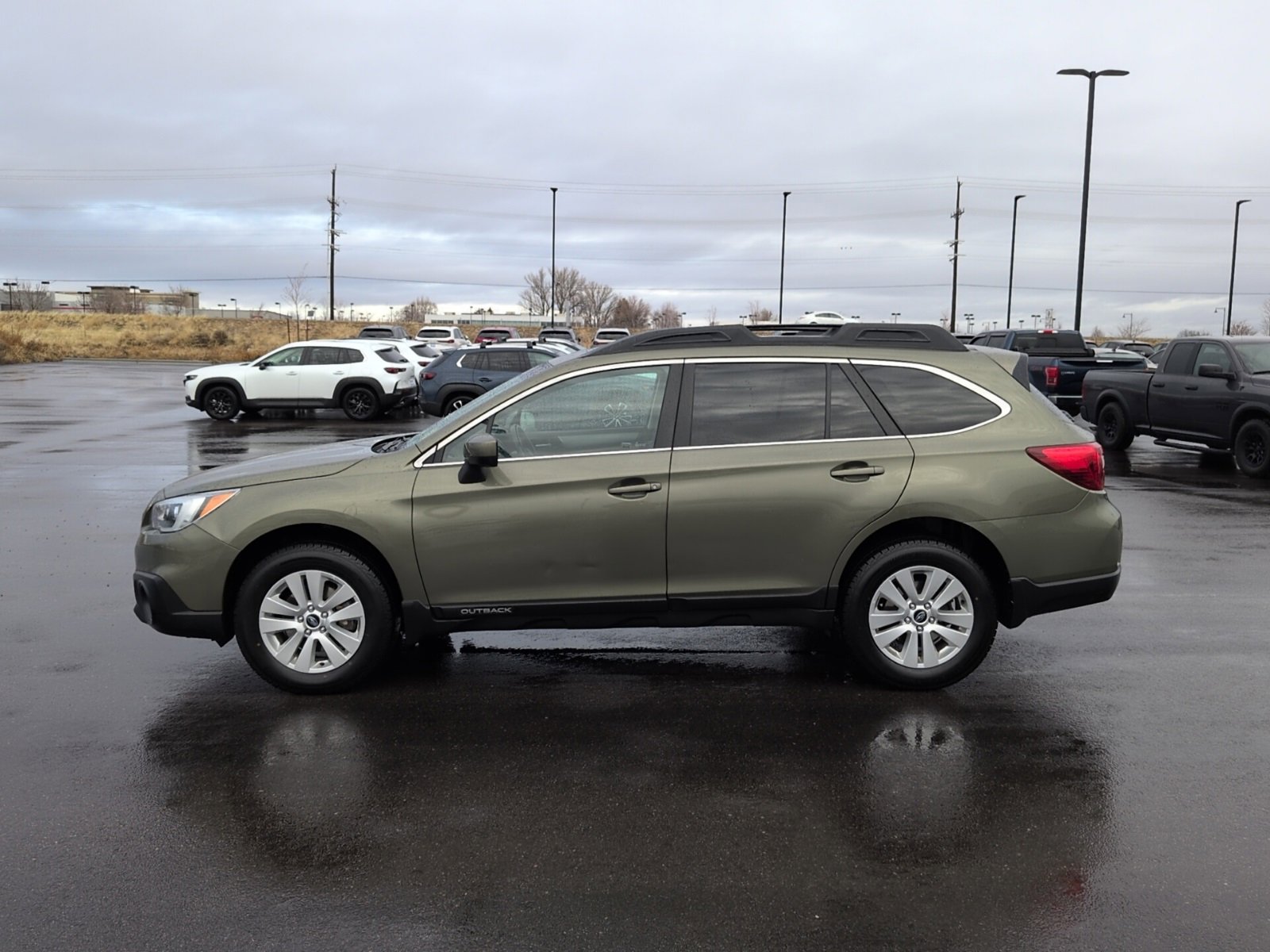 Used 2015 Subaru Outback 2.5i Premium image 4