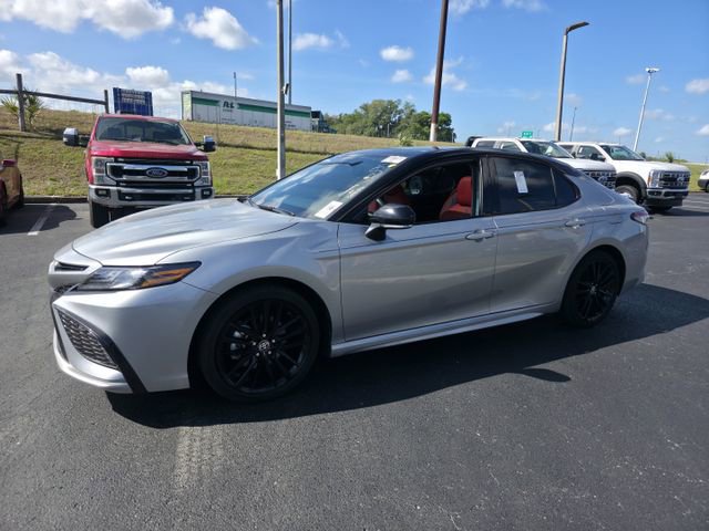 Used 2024 Toyota Camry XSE image 9