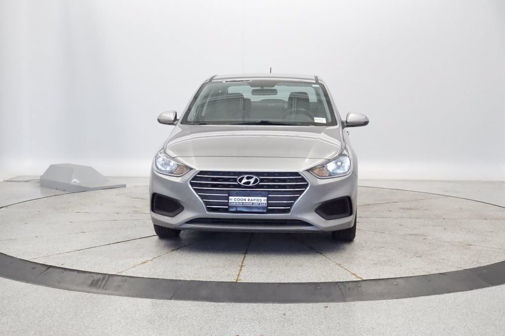 Used 2022 Hyundai Accent SE w/ Cargo Package FWD image 11