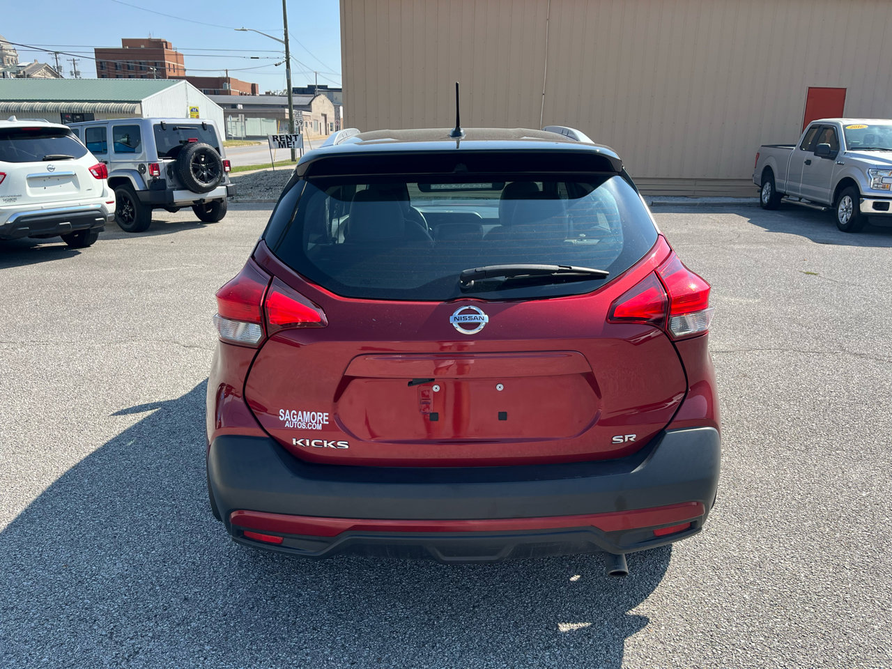 Used 2019 Nissan Kicks SR w/ SR Premium Package image 4