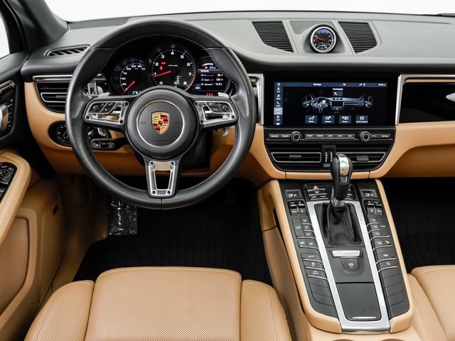 Certified 2021 Porsche Macan AWD/4WD image 6