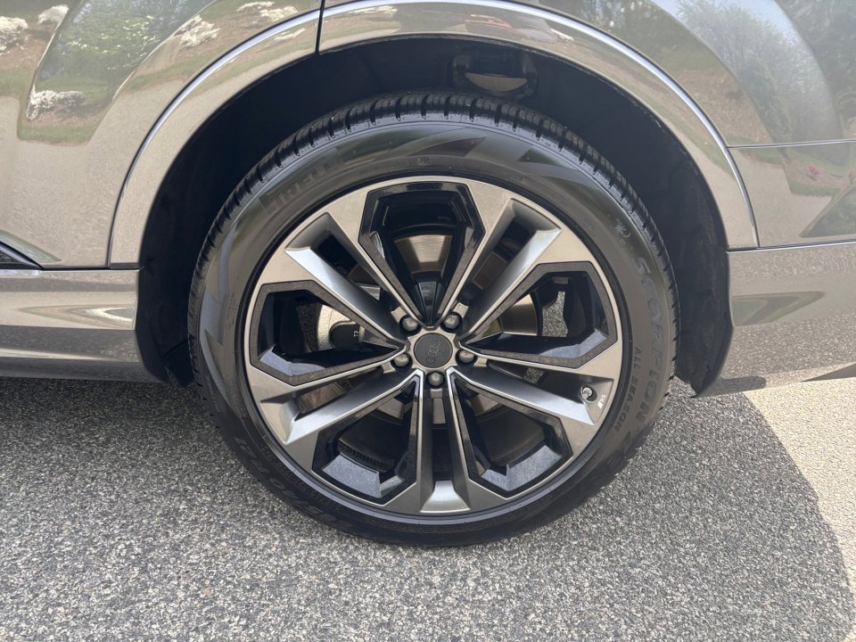 Certified 2026 Audi Q7 3.0T Premium Plus image 22