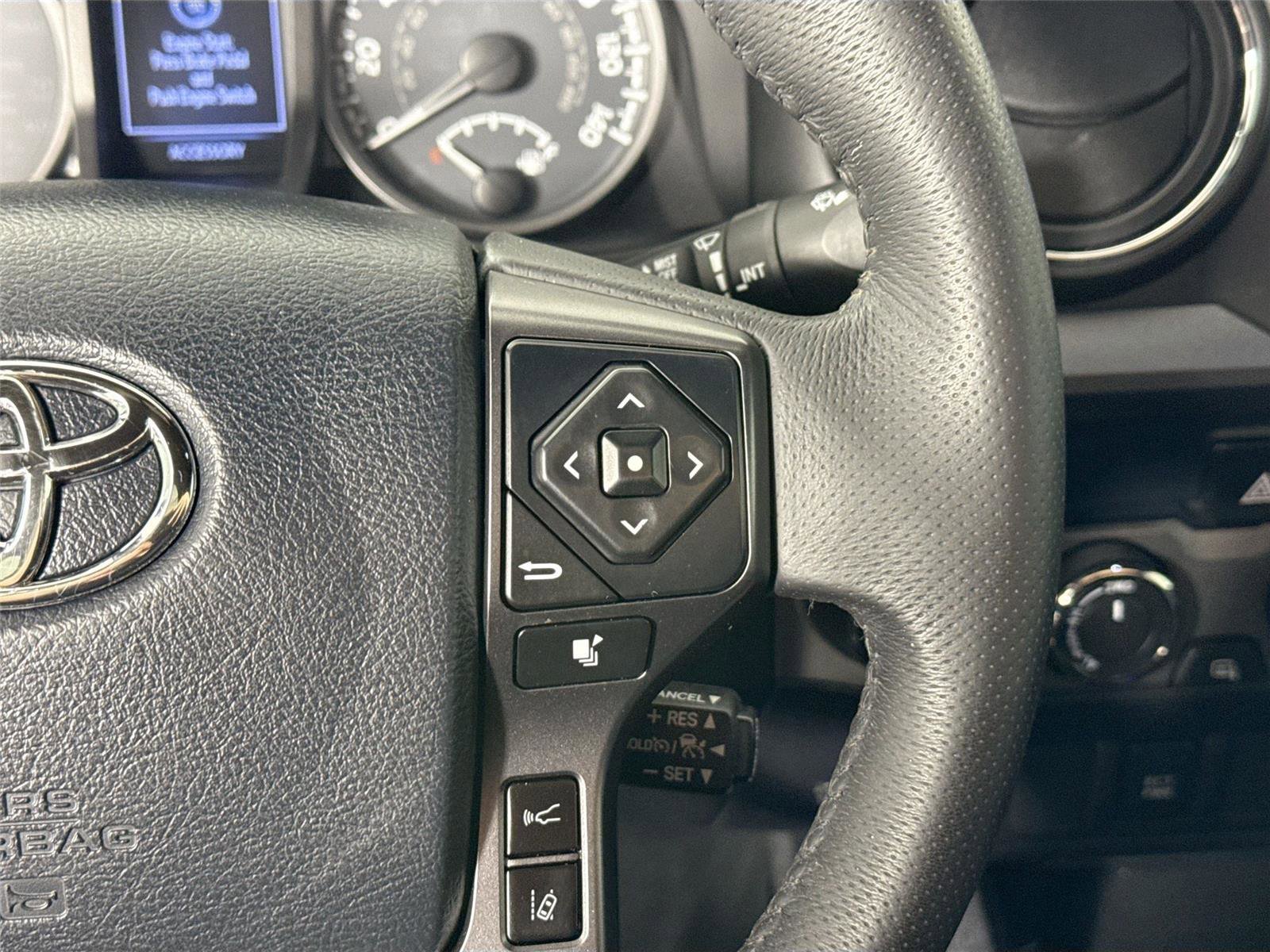 Used 2019 Toyota Tacoma TRD Off-Road image 18