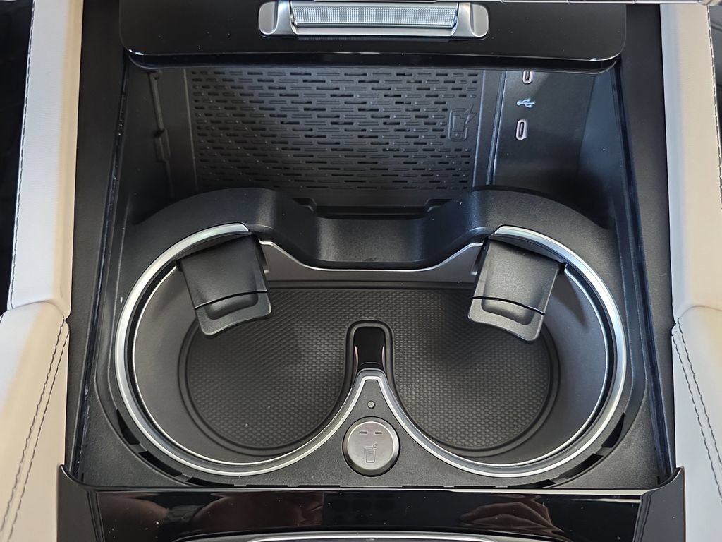 New 2026 Mercedes-Benz GLS 63 AMG 4MATIC image 27