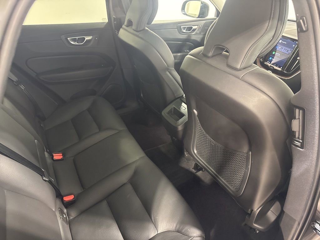 Used 2023 Volvo XC60 B5 Plus w/ Climate Package AWD/4WD image 24