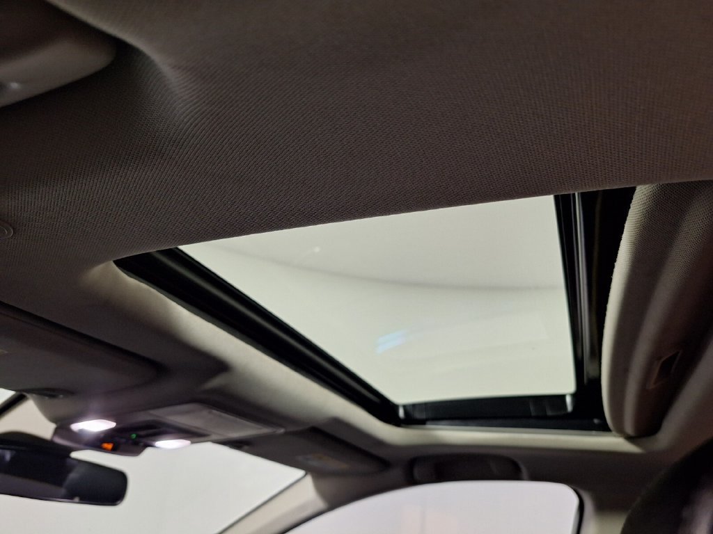 Used 2024 Honda Accord EX image 12