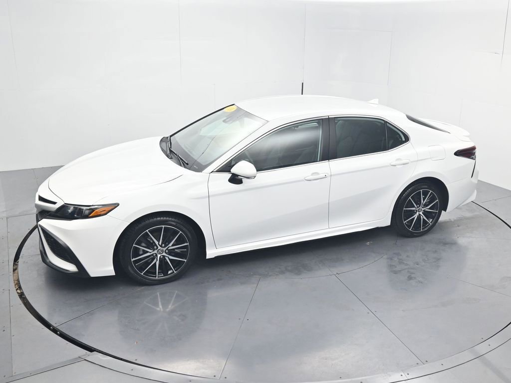 Used 2024 Toyota Camry SE w/ Convenience Package image 50