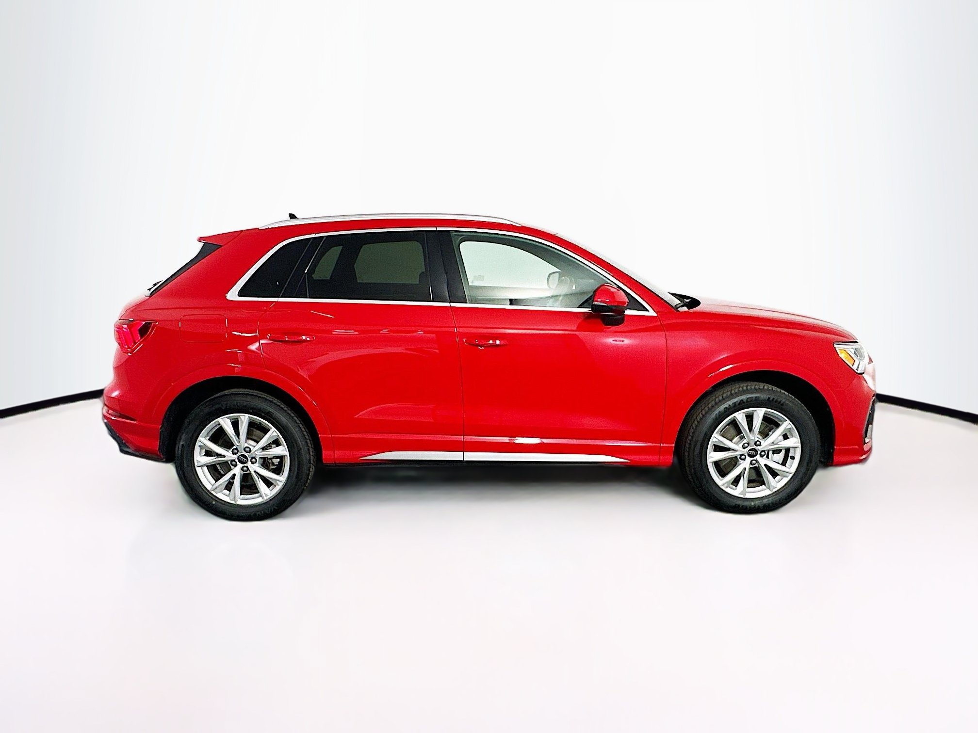 Used 2025 Audi Q3 2.0T Premium AWD/4WD image 10
