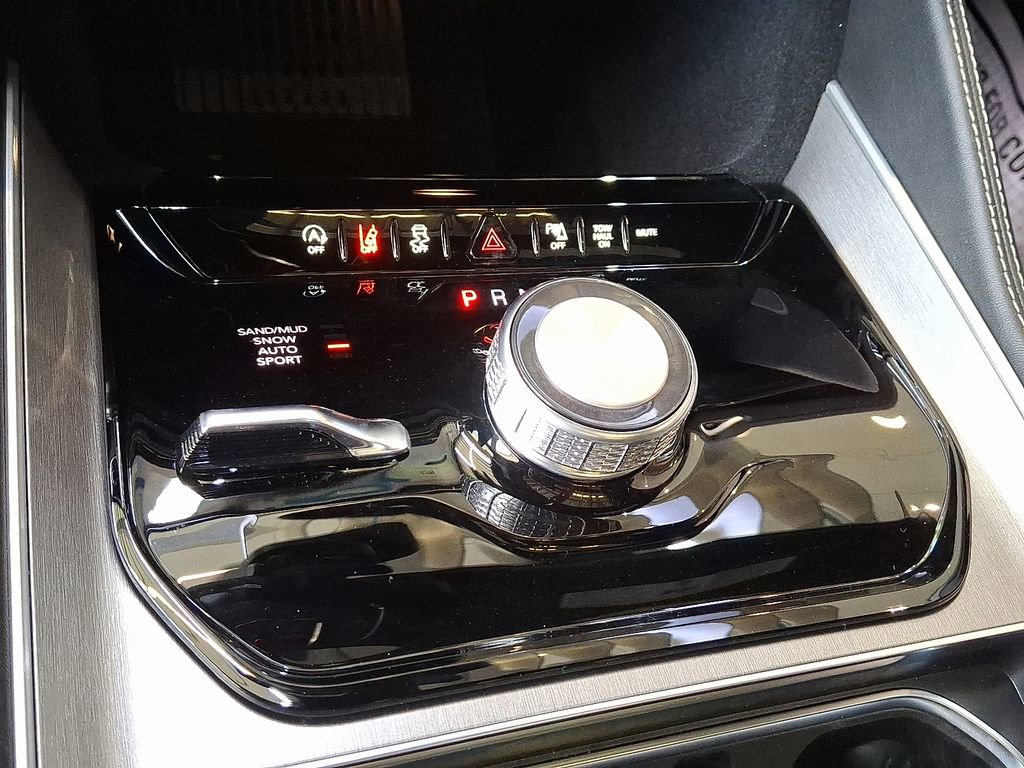 New 2026 Jeep Grand Wagoneer L Limited w/ Premium Group II image 10