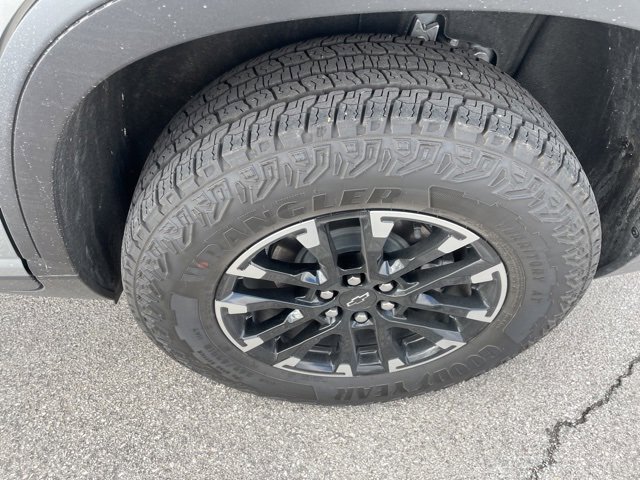 Used 2025 Chevrolet Traverse Z71 w/ Driver Confidence Package image 19