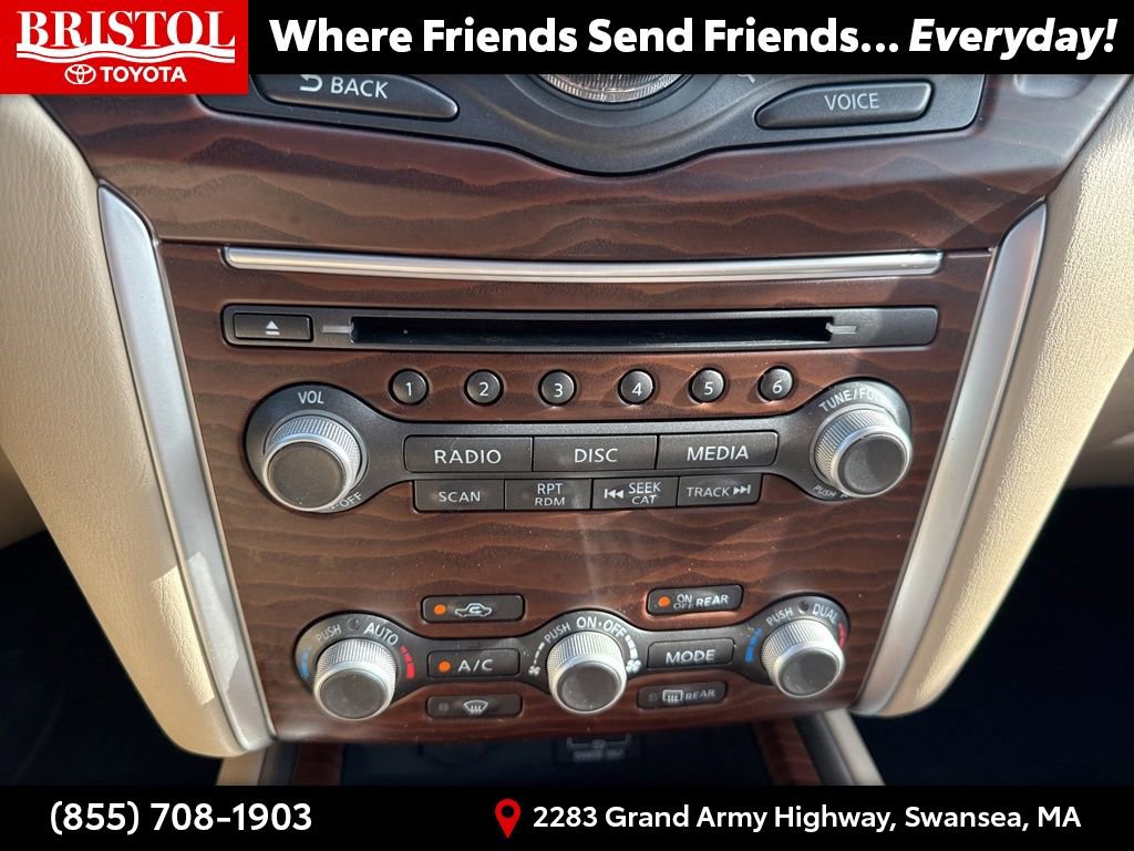 Used 2018 Nissan Pathfinder Platinum AWD/4WD image 35