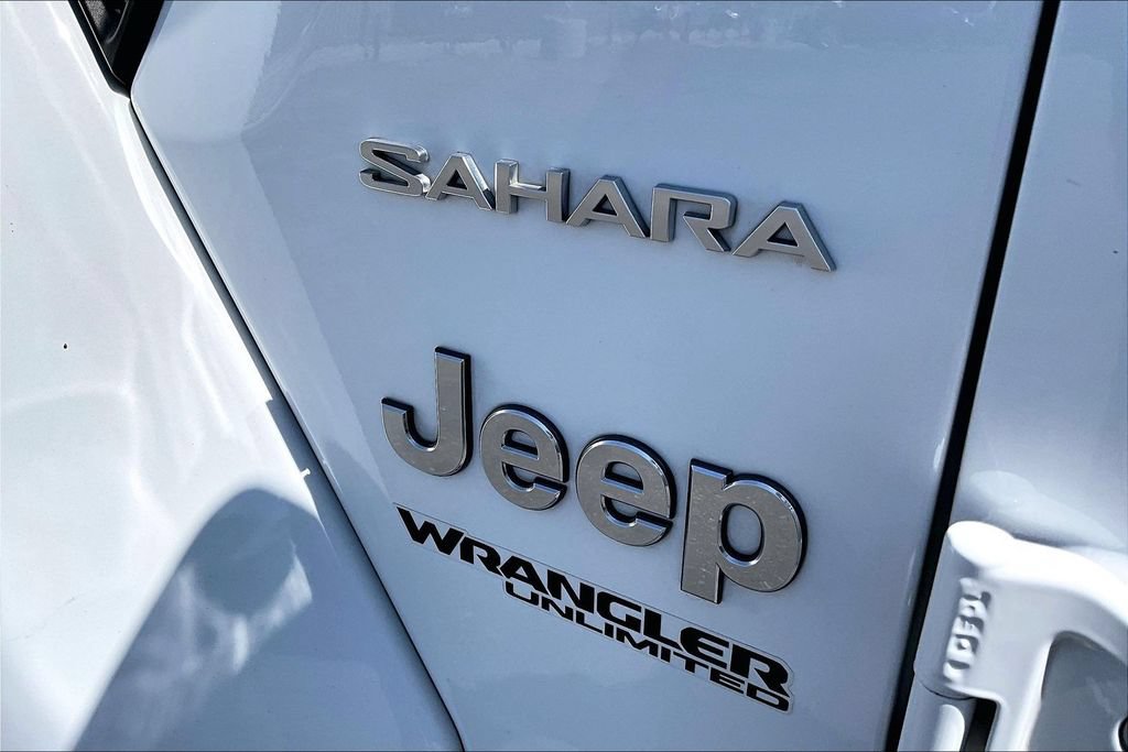 Certified 2019 Jeep Wrangler Unlimited Sahara AWD/4WD image 22
