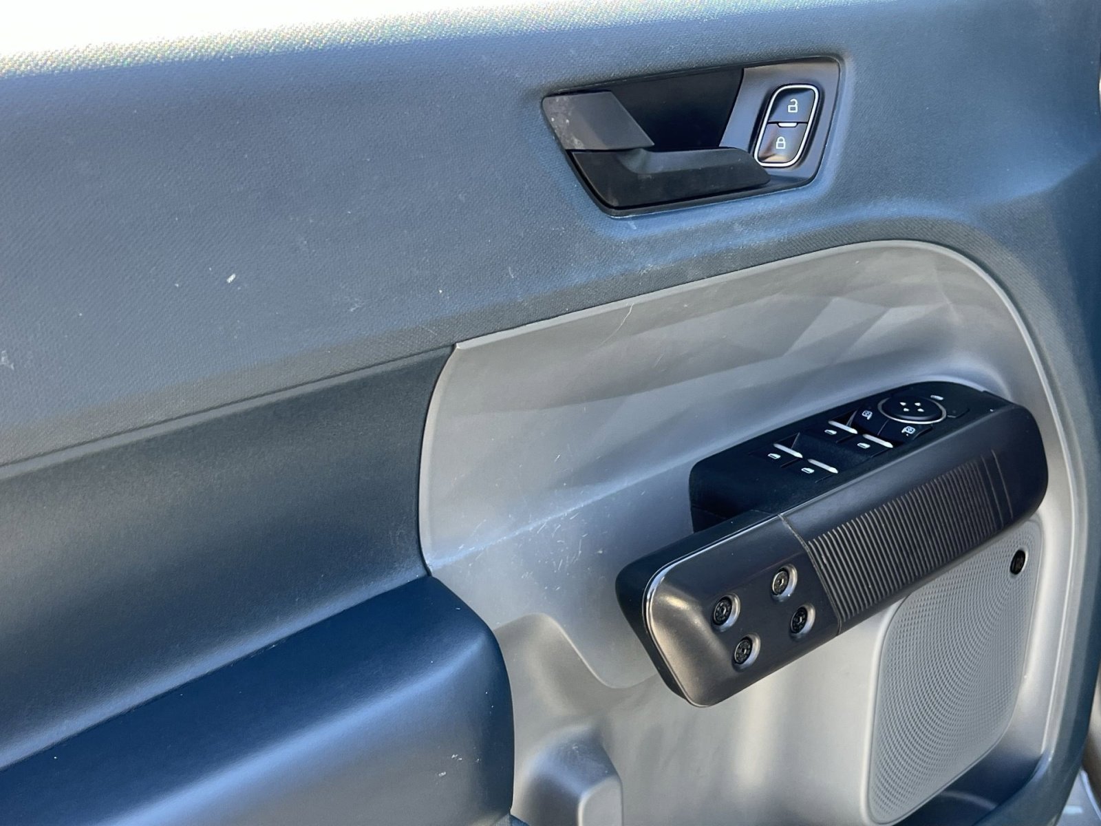 Used 2024 Ford Maverick Lariat w/ Black Appearance Package image 15