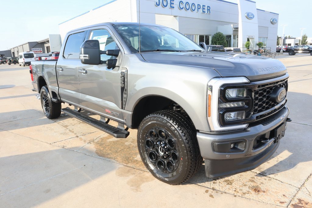 New 2026 Ford F250 Lariat w/ Black Appearance Package image 1