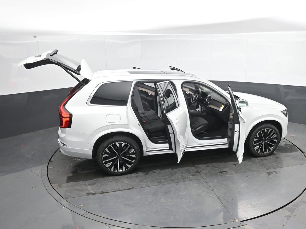 New 2026 Volvo XC90 B6 Plus w/ Protection Package image 44