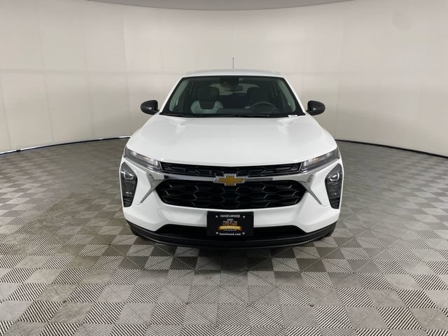 New 2026 Chevrolet Trax LS w/ Driver Confidence Package FWD image 23