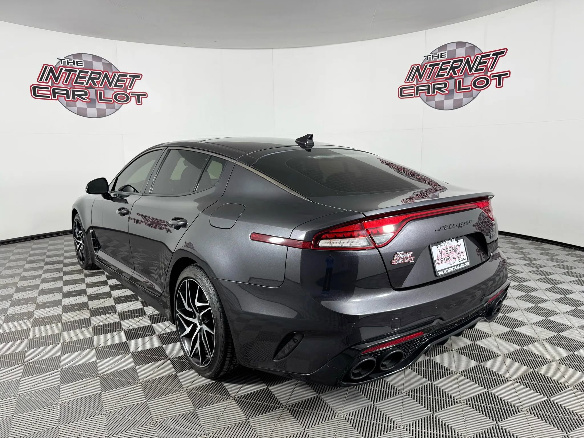 Used 2022 Kia Stinger GT-Line w/ Sun & Sound Package image 5