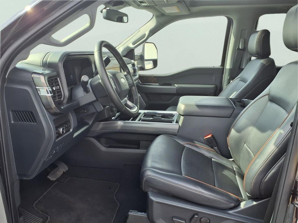 Used 2025 Ford F250 Lariat w/ Chrome Package image 20