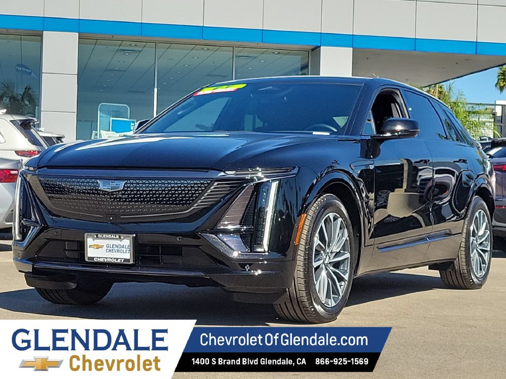Used 2024 Cadillac Lyriq Sport AWD/4WD image 7