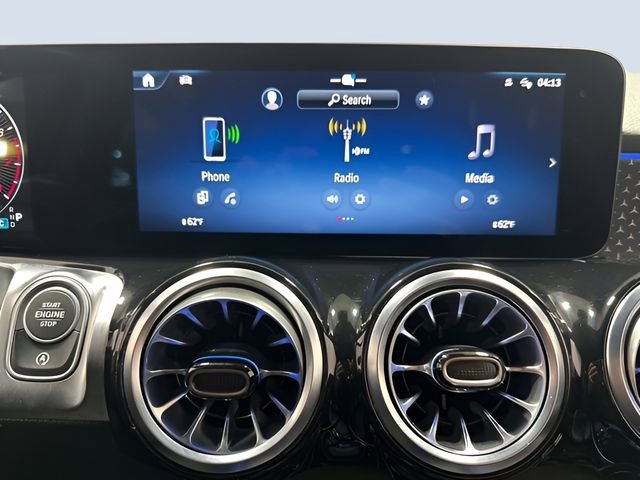 Used 2025 Mercedes-Benz GLB 250 4MATIC image 22