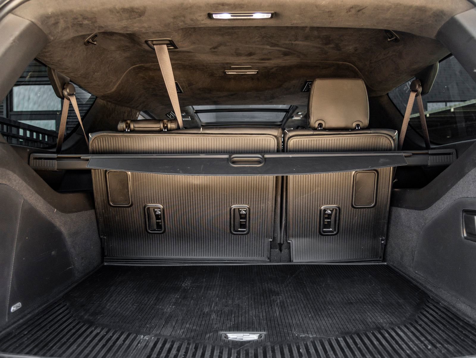 Used 2024 Cadillac Escalade ESV V AWD/4WD image 37