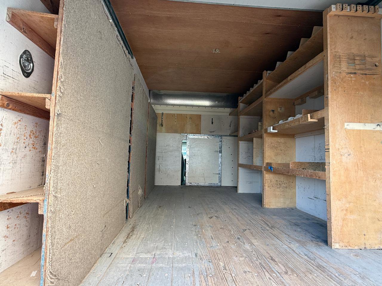 Used 2015 Chevrolet Express 3500 Extended image 9