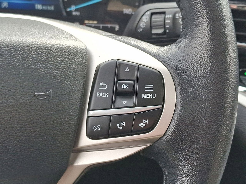 Certified 2021 Ford Explorer XLT w/ Equipment Group 202A image 18