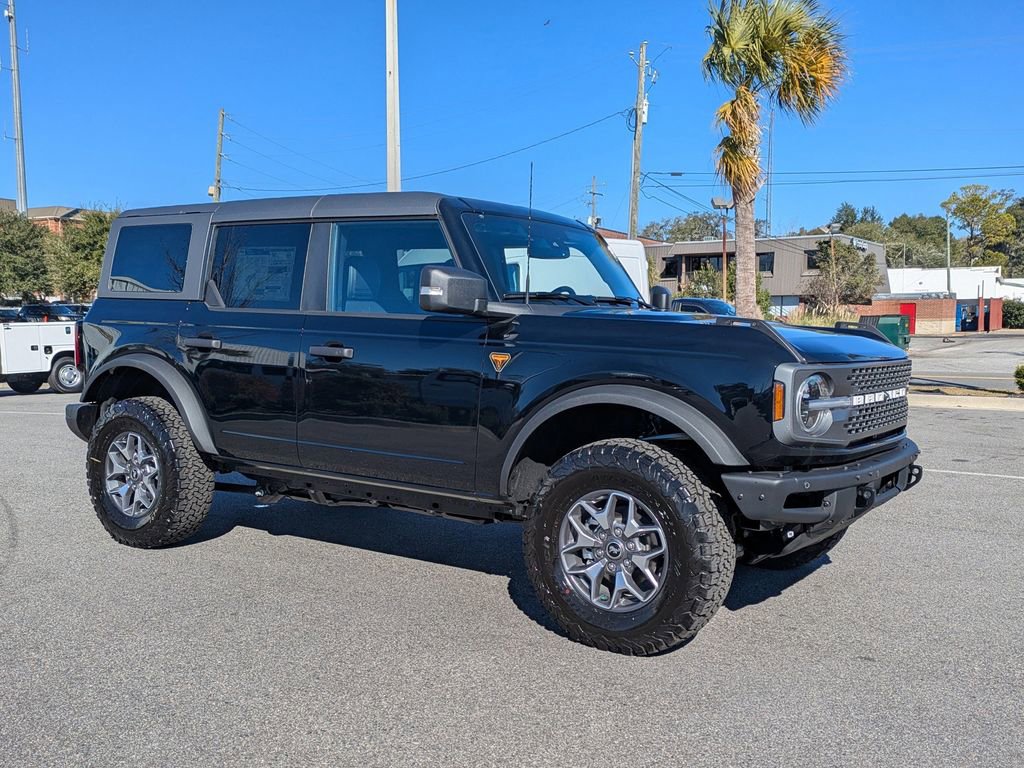 New 2025 Ford Bronco Badlands video 2