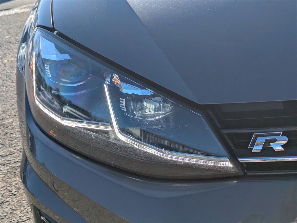 Used 2019 Volkswagen Golf R 4-Door image 10