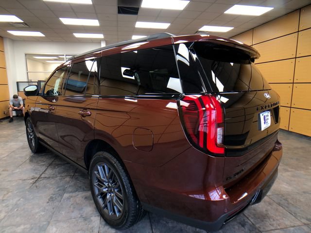 New 2027 Ford Expedition Platinum w/ Stealth Appearance Package AWD/4WD image 5