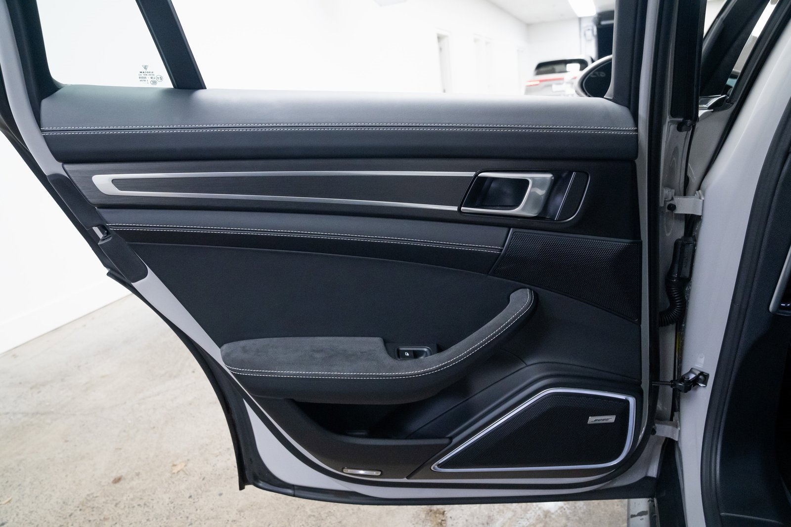 Used 2023 Porsche Panamera GTS image 20