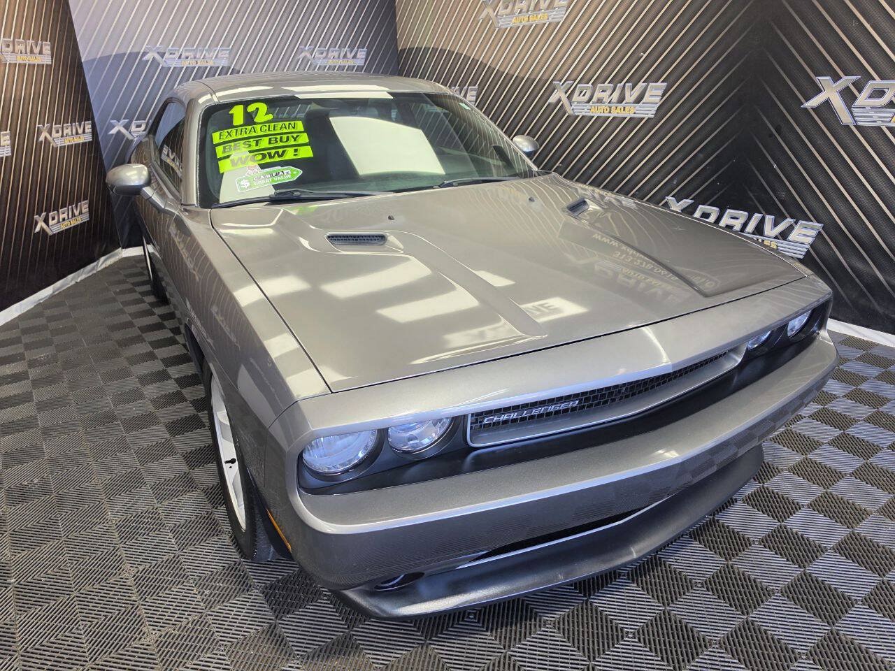Used 2012 Dodge Challenger SXT RWD image 4