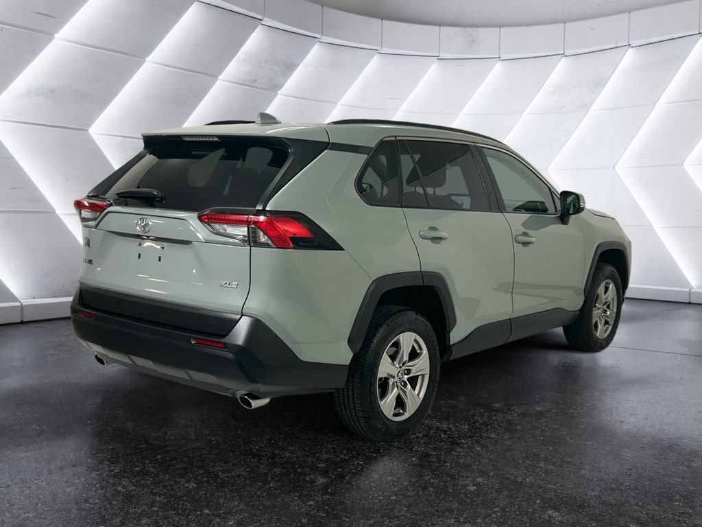 Used 2023 Toyota RAV4 XLE image 4