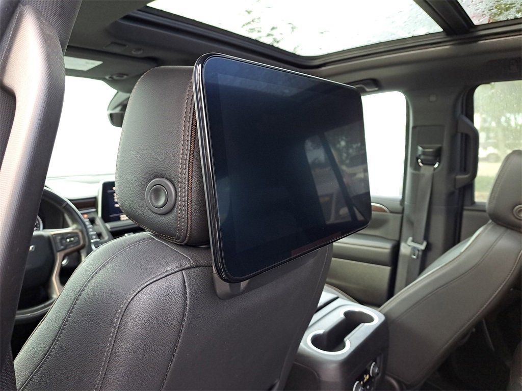 Used 2021 Chevrolet Suburban High Country image 12