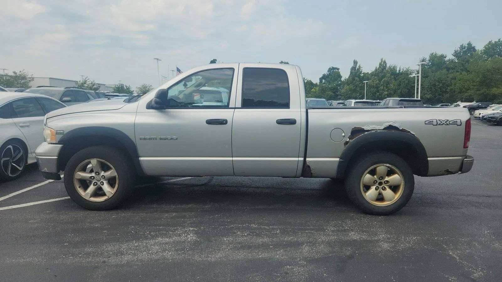 Used 2004 Dodge Ram 1500 Truck SLT w/ Quad Cab Value Group AWD/4WD image 5