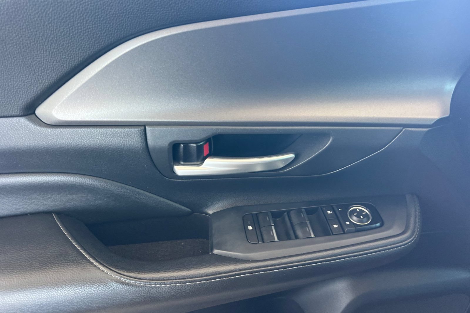 Certified 2024 Toyota Grand Highlander AWD Hybrid image 8