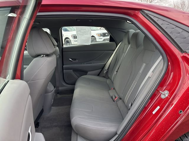 Used 2024 Hyundai Elantra SEL image 24
